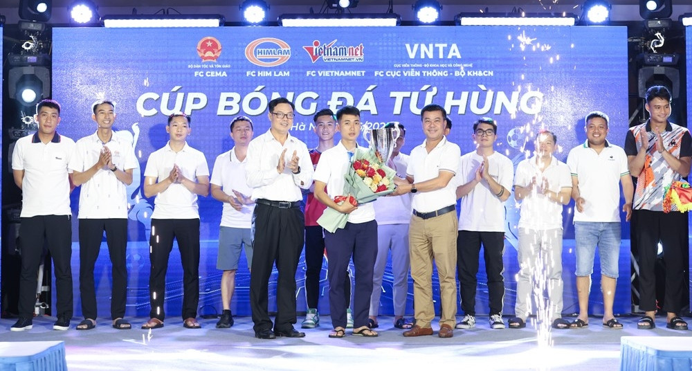 ការប្រកួតបាល់ទាត់ដ៏រំភើបដើម្បីអបអរសាទរខួបលើកទី 100 នៃទិវាសារព័ត៌មានបដិវត្តន៍វៀតណាម