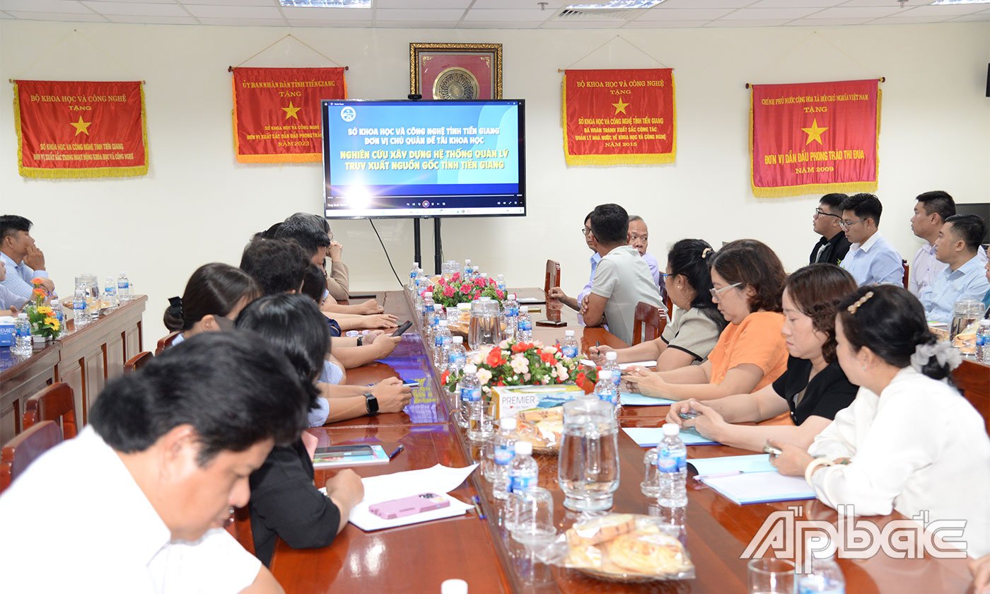 Quang cảnh hội nghị.