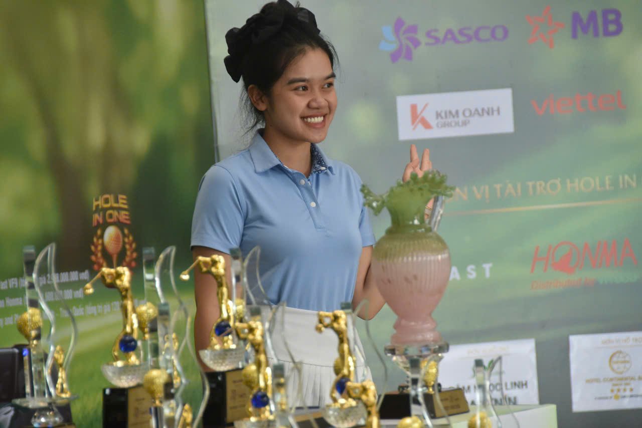Toàn cảnh khai mạc Giải Golf "Tôi yêu Việt Nam" lần 3 - năm 2025- Ảnh 12.