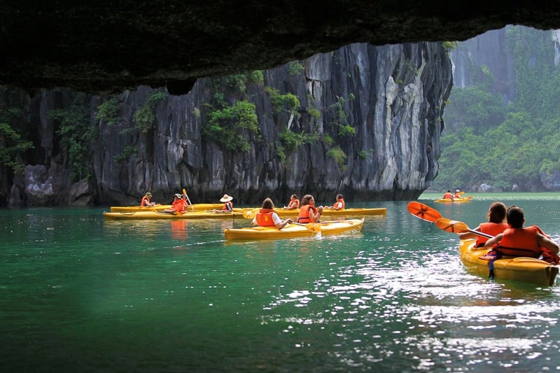 kayak-halong-2.jpg
