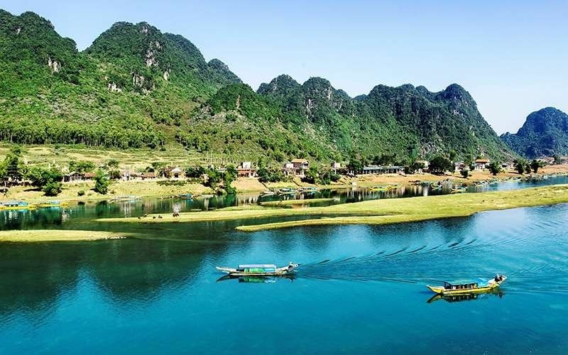 ik.imagekit.io-tvlk-blog-2022-02-_dia-diem-du-lich-quang-binh-1.jpg
