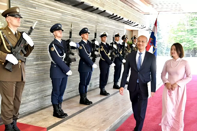 Đại sứ Bùi Lê Thái trình Thư ủy nhiệm lên Tổng thống Croatia