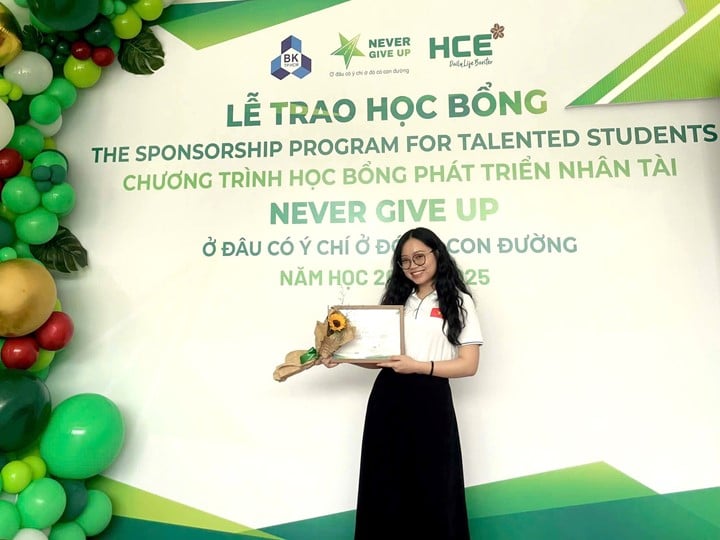 Le Truc Linh - ជីវបច្ចេកវិទ្យាថ្នាក់ទី ៤៥ មហាវិទ្យាល័យជីវវិទ្យា សាកលវិទ្យាល័យ Dalat ។