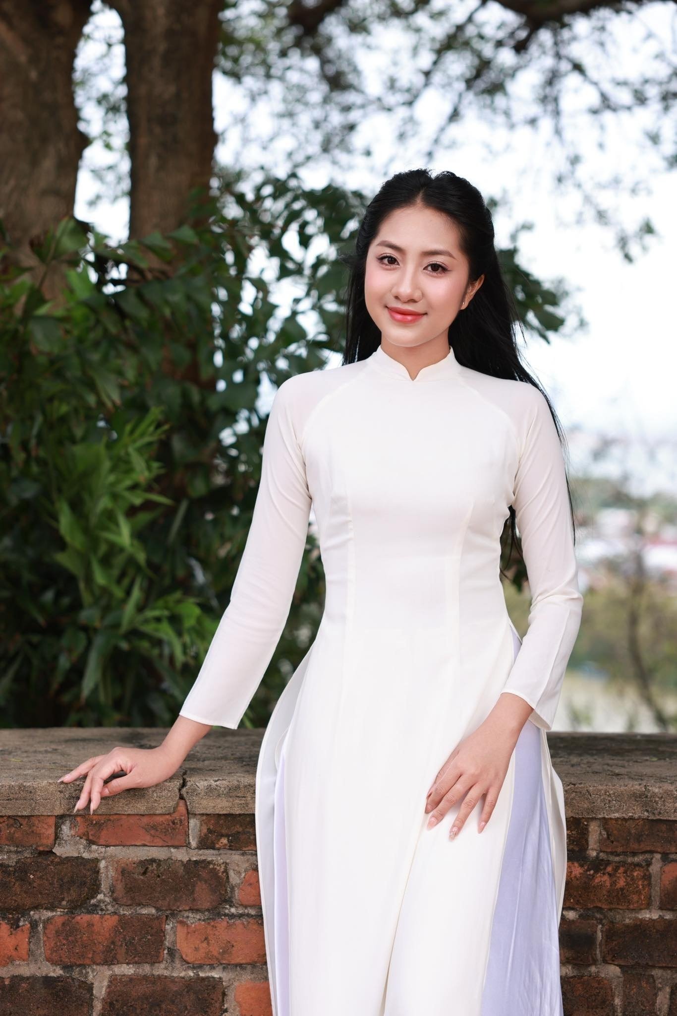 Tân Hoa hậu Việt Nam sở hữu vẻ đẹp sắc sảo, gợi cảm - 9