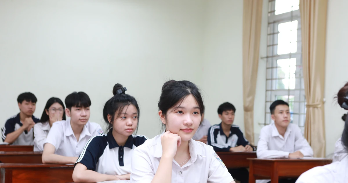 Ninh Binh ជំរុញការពិនិត្យឡើងវិញ និងធ្វើឱ្យប្រសើរឡើងនូវសម្ភារៈសិក្សា