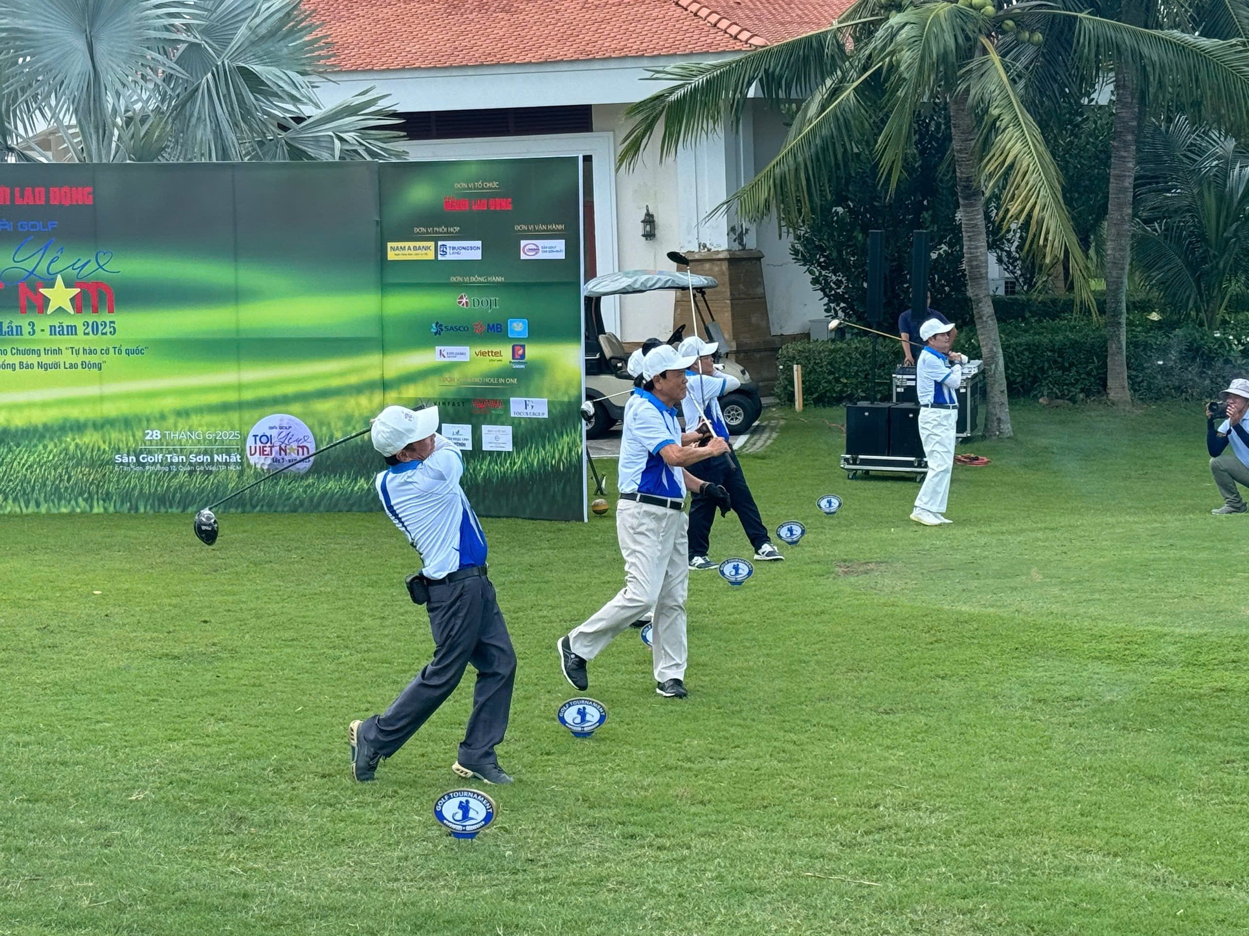 Toàn cảnh khai mạc Giải Golf "Tôi yêu Việt Nam" lần 3 - năm 2025- Ảnh 16.