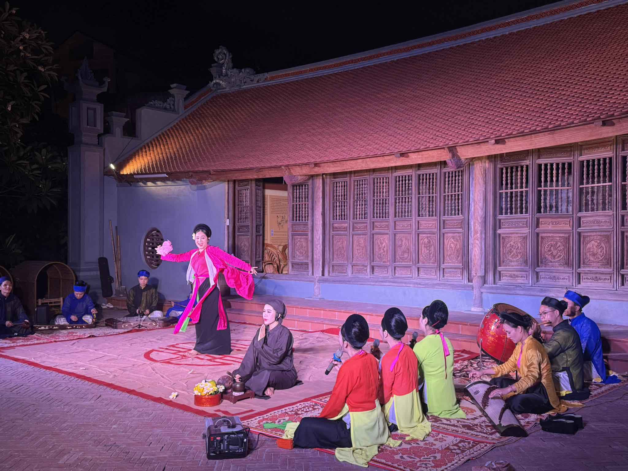 Khám phá tour đêm Dấu thiêng Hàng Kênh tại Hải Phòng Với công nghệ 3D hiện đại - Ảnh 2.