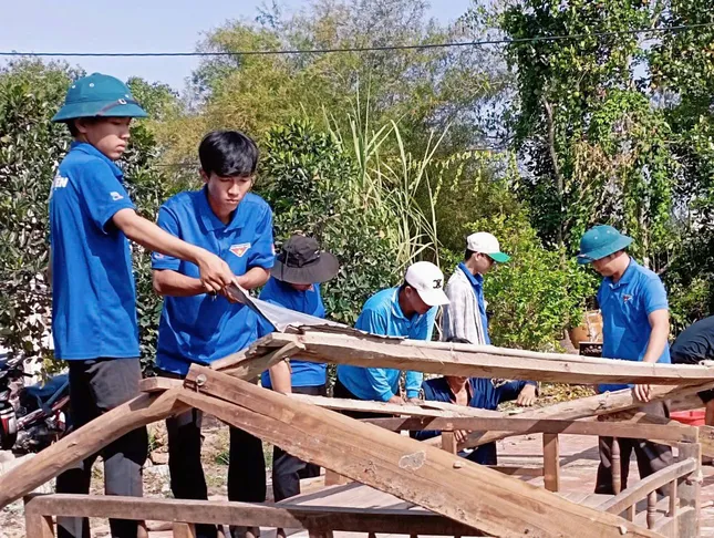 Cơ hội thoát nghèo từ những căn nhà mới ảnh 1