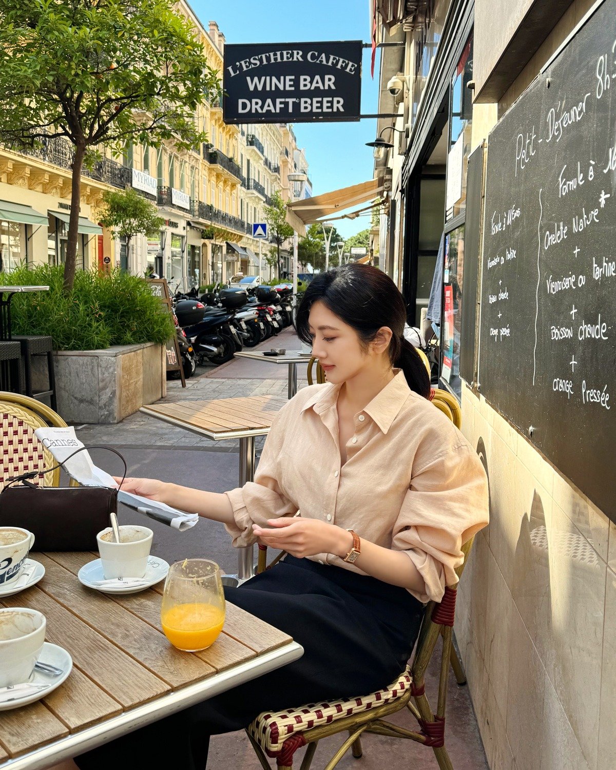 5 mẫu áo sơ mi tối giản mặc thế nào cũng đẹp xuất sắc, vài năm nữa vẫn chuẩn mốt- Ảnh 8.
