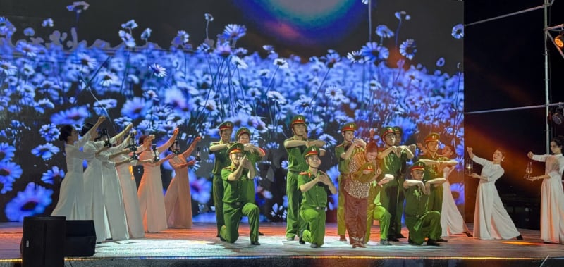 Giao lưu nghệ thuật “Chung một quyết tâm – Vì cộng đồng không ma túy” -0