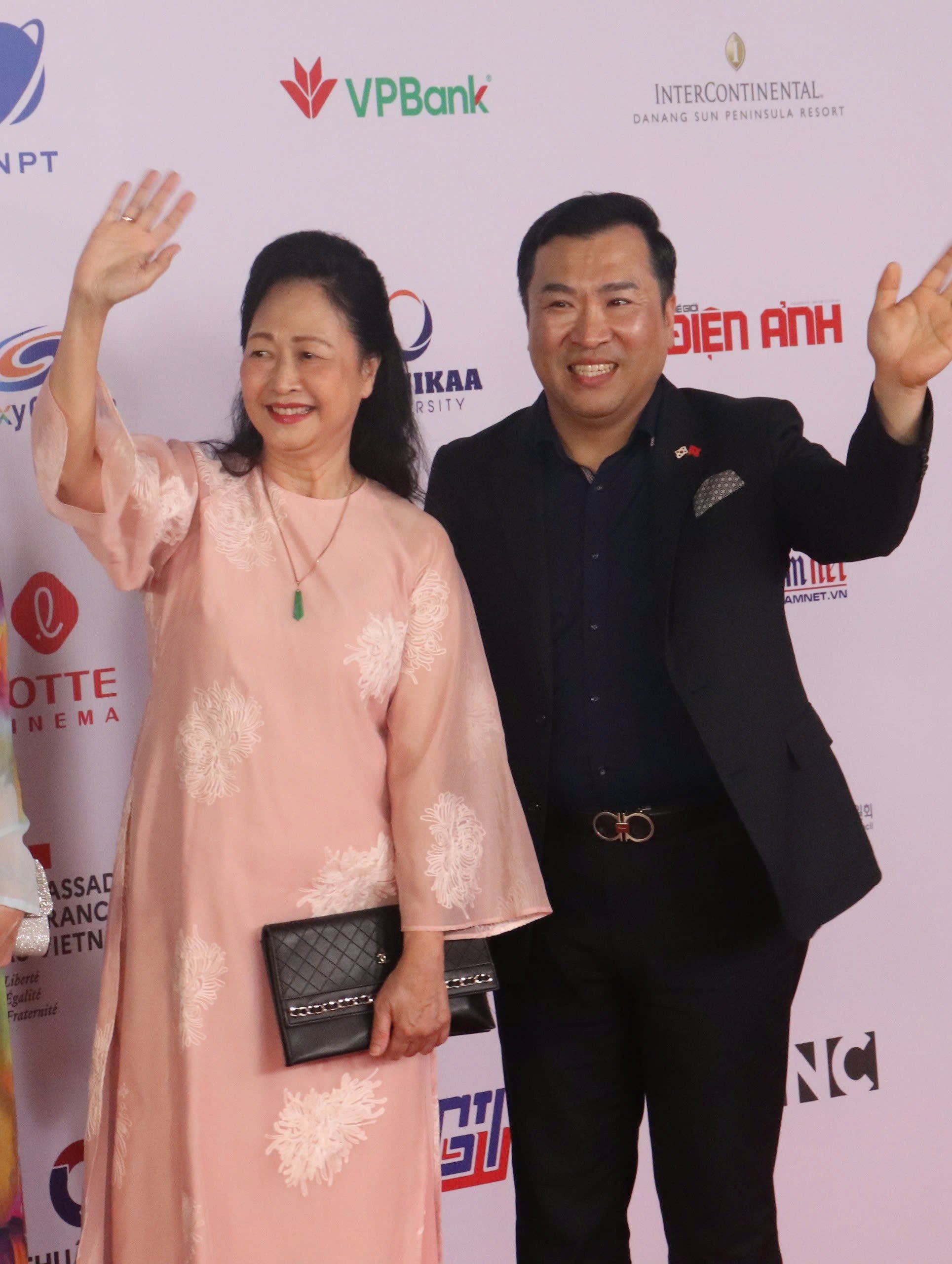NSND Như Quỳnh, NSND Lan Hương cùng dàn sao dự Liên hoan phim châu Á Đà Nẵng- Ảnh 1.