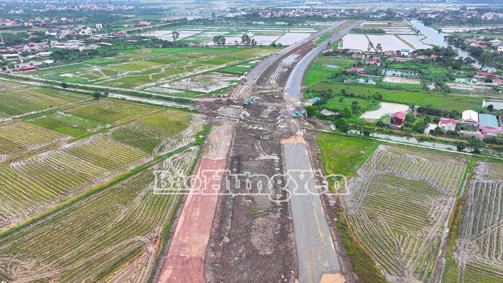 Dự án đường Tân Phúc - Võng Phan đang được đẩy nhanh thi công để bảo đảm tiến độ
