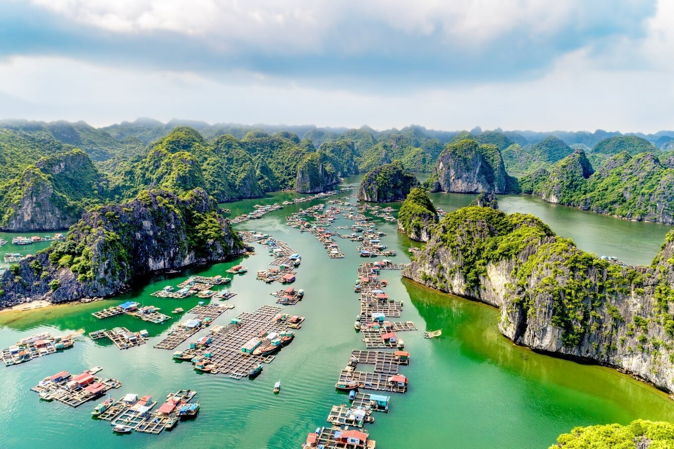 mia.vn-media-uploads-blog-du-lich-_den-dat-cang-dung-bo-qua-top-18-diem-du-lich-hai-phong-tuyet-dep-phan-1-1647973565.jpg