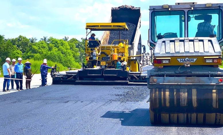 Nhiều địa phương chậm giải ngân vốn bảo trì đường bộ- Ảnh 1.