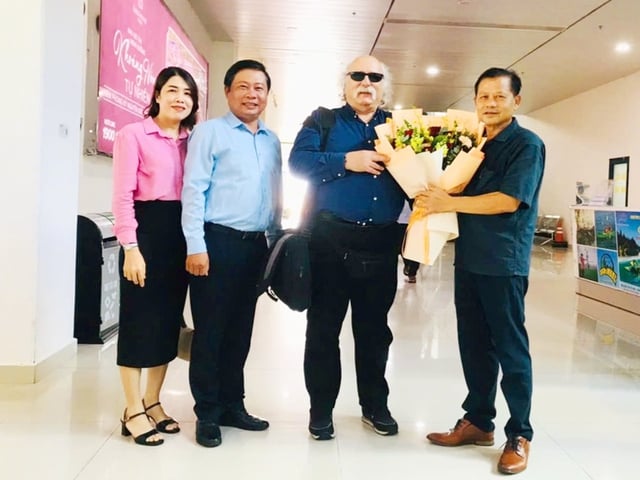 Giáo sư Nobel vật lý 2016 truyền cảm hứng kết nối thế hệ trẻ tại Quy Nhơn - Ảnh 1.