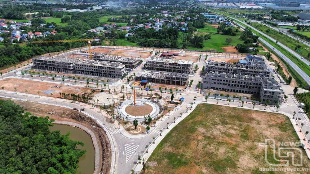 តំបន់លំនៅដ្ឋាន Dai Thang ស្ថិតនៅជាប់ផ្លូវហាយវេហាណូយ-ថៃង្វៀន ដែលកំពុងសាងសង់រួចរាល់។