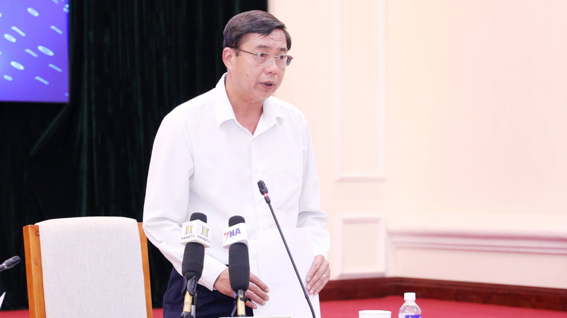 Le général de division Tran Dinh Chung, directeur adjoint du département de la sécurité politique intérieure (PA03) du ministère de la Sécurité publique, a vérifié le cas de 3 candidats ayant triché à l'examen en utilisant l'IA.