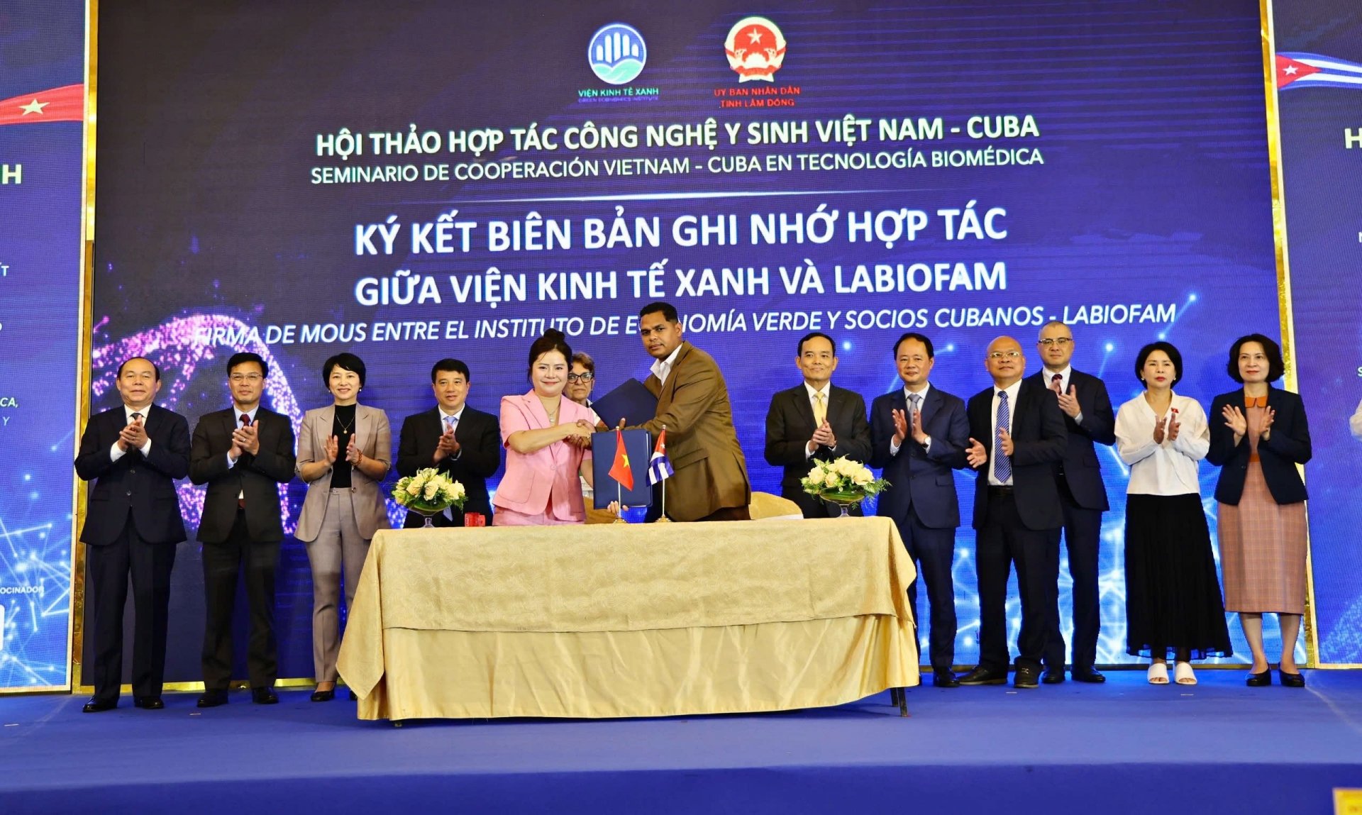 Việc ký kết hợp tác giữa 