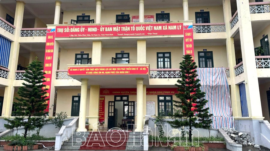 Các xã phường chỉnh trang trụ sở gắn biển tên mới chuẩn bị vận hành chính quyền địa phương 2 cấp
