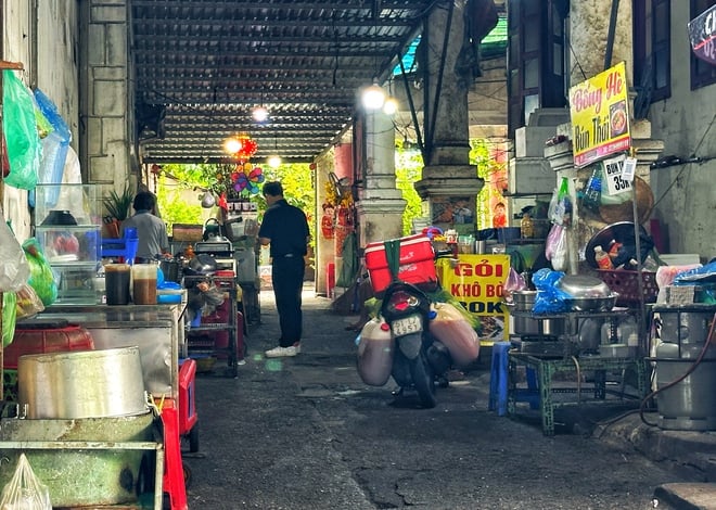 Phường Sài Gòn, TP.HCM có phở Cao Vân, hủ tiếu Thanh Xuân: Còn quán nào lừng danh? - Ảnh 8.