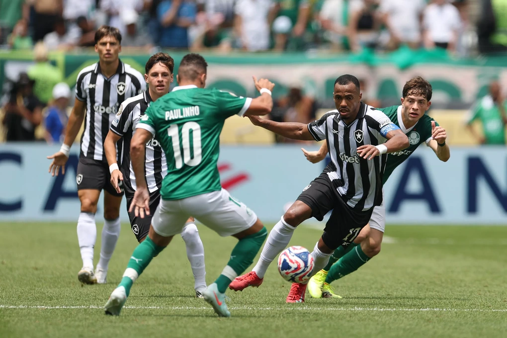 Chiến thắng nghẹt thở ở đại chiến bóng đá Brazil tại FIFA Club World Cup - 1