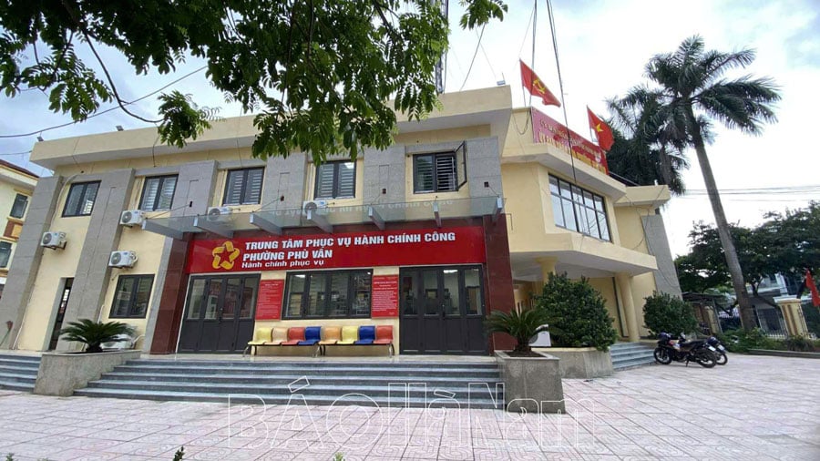 Các xã phường chỉnh trang trụ sở gắn biển tên mới chuẩn bị vận hành chính quyền địa phương 2 cấp