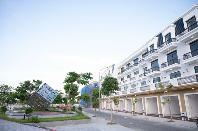 Khách hàng đầu tiên nhận bàn giao shophouse tại dự án Premium Ocean Gate- Ảnh 2.