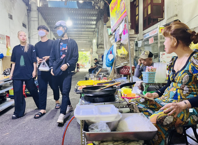 Phường Sài Gòn, TP.HCM có phở Cao Vân, hủ tiếu Thanh Xuân: Còn quán nào lừng danh? - Ảnh 10.