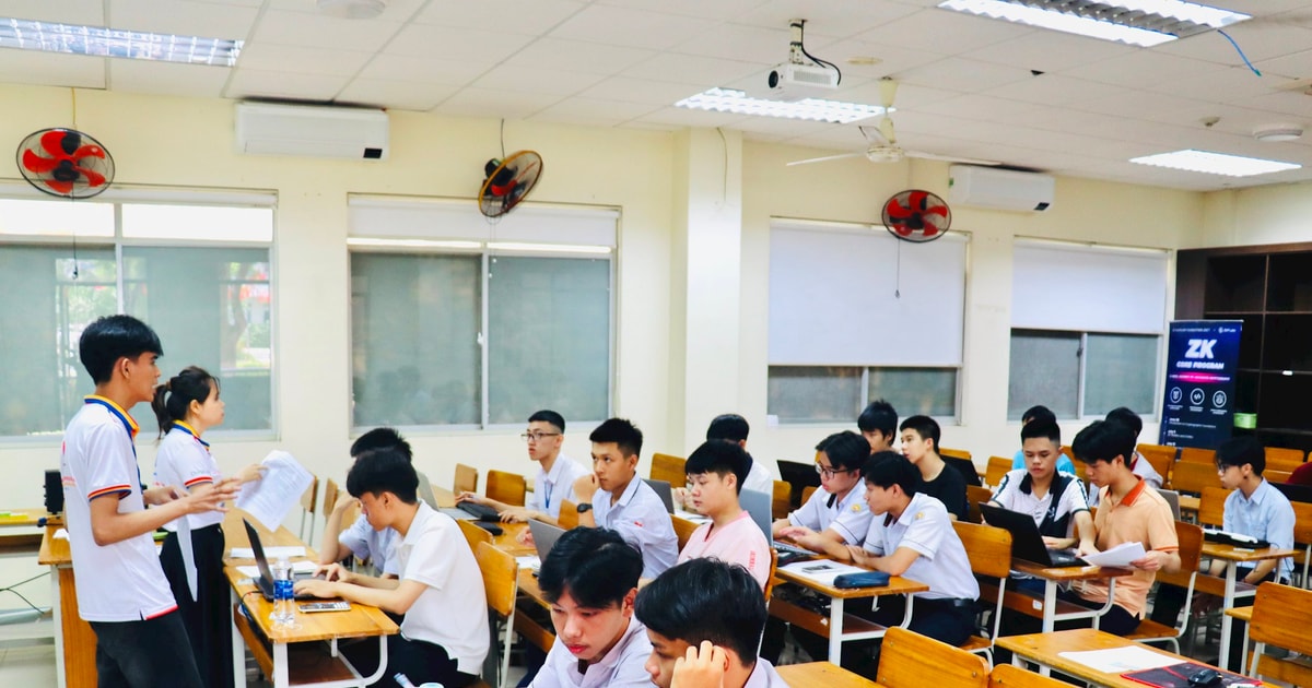 Gần 800 thí sinh tranh tài hội thi tin học trẻ toàn quốc khu vực miền Trung