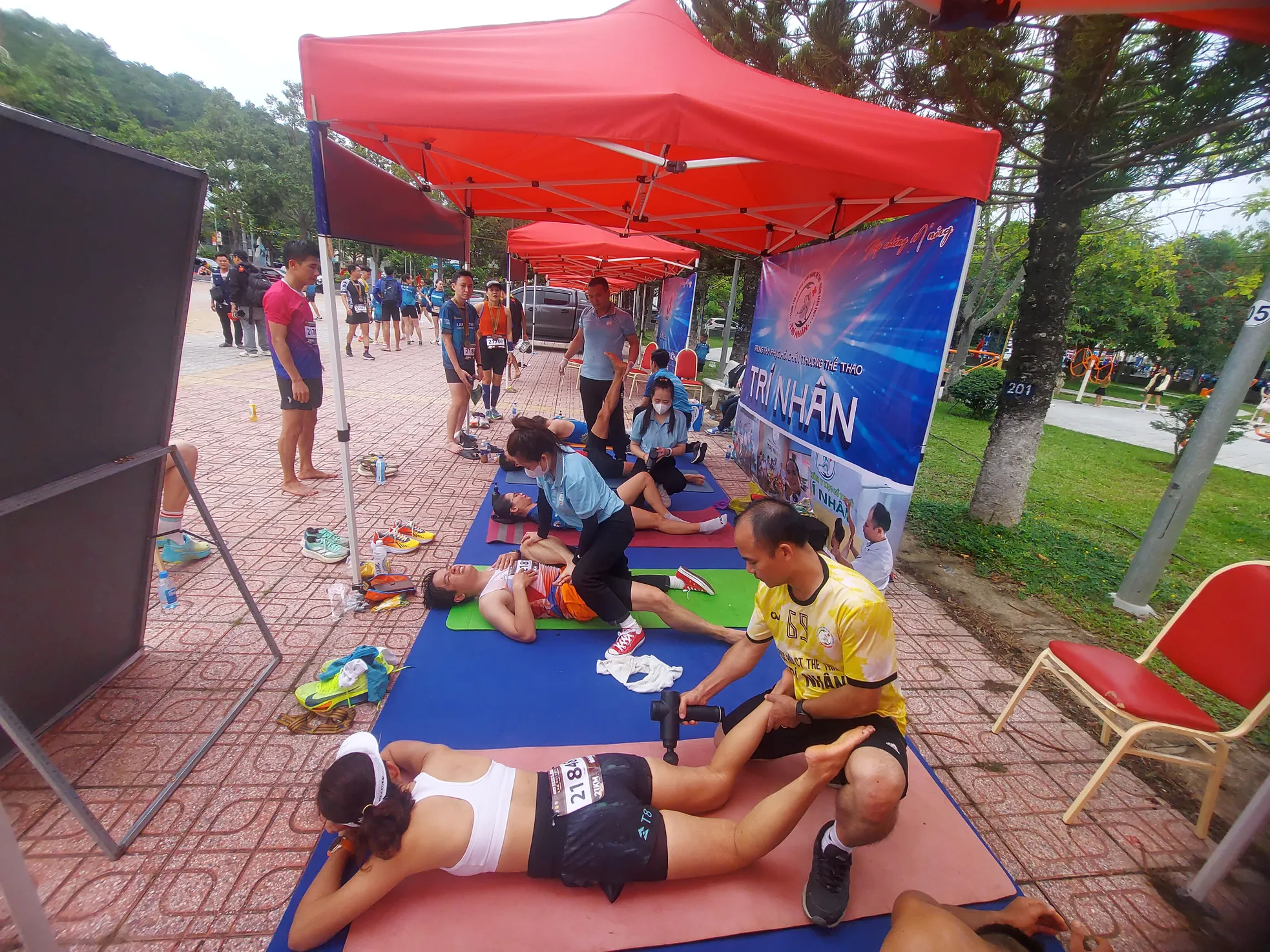 Hàng trăm runner đua tài, khám phá văn hóa M'nông, hướng về cộng đồng ảnh 11