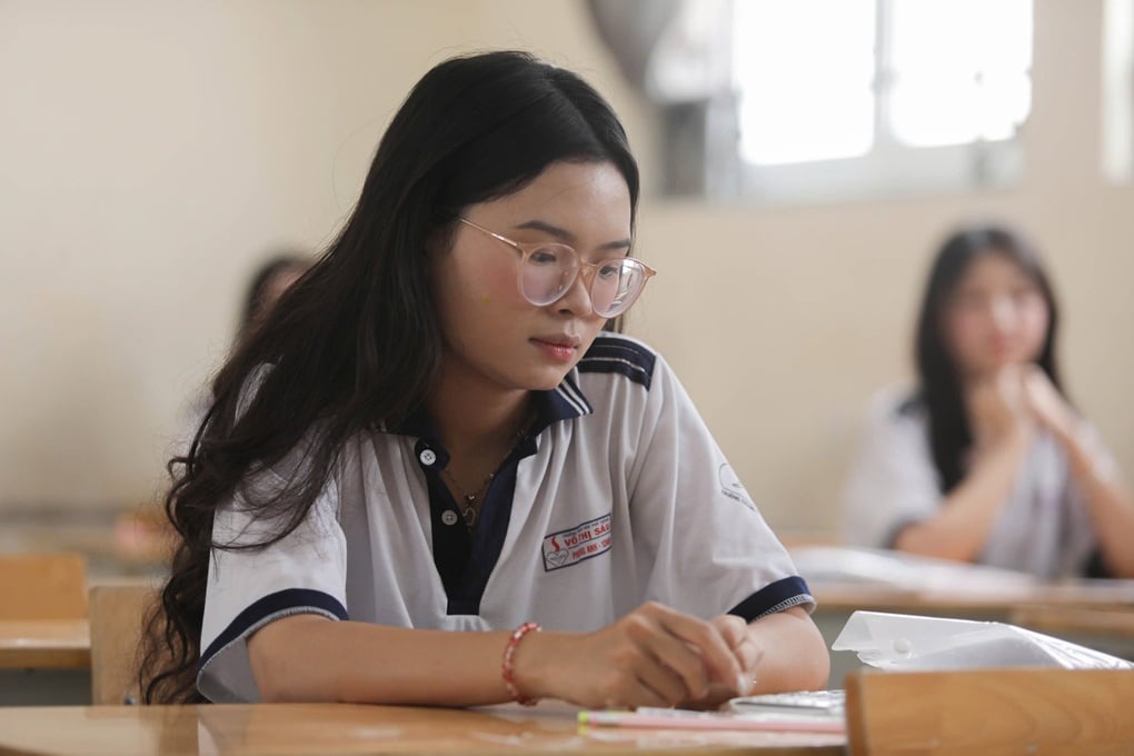 Đề tiếng Anh quá khó, xem cách quy đổi IELTS nơi dễ ăn 10, nơi từ chối - 1