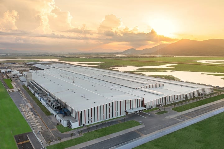 Nhà máy có tổng diện tích 360.000 m2, gồm các phân khu chức năng chính là xưởng Hàn thân vỏ, xưởng Sơn, xưởng Lắp ráp, kho Logistics cùng Trung tâm Kiểm định chất lượng.