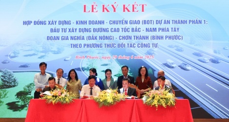 Binh Phuoc signs contract with Vingroup - Techtra to build Gia Nghia - Chon Thanh expressway