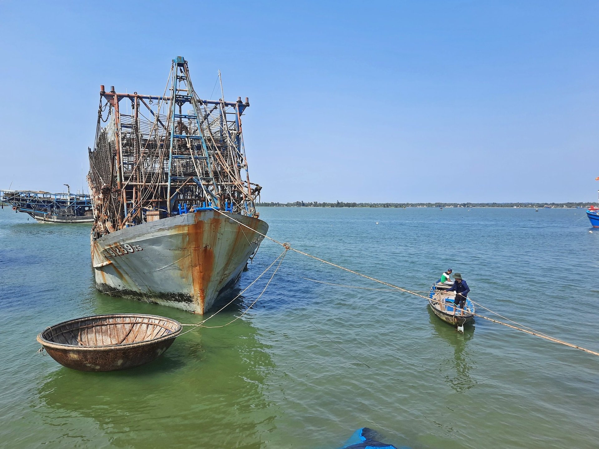ឆ្នេរ ១២