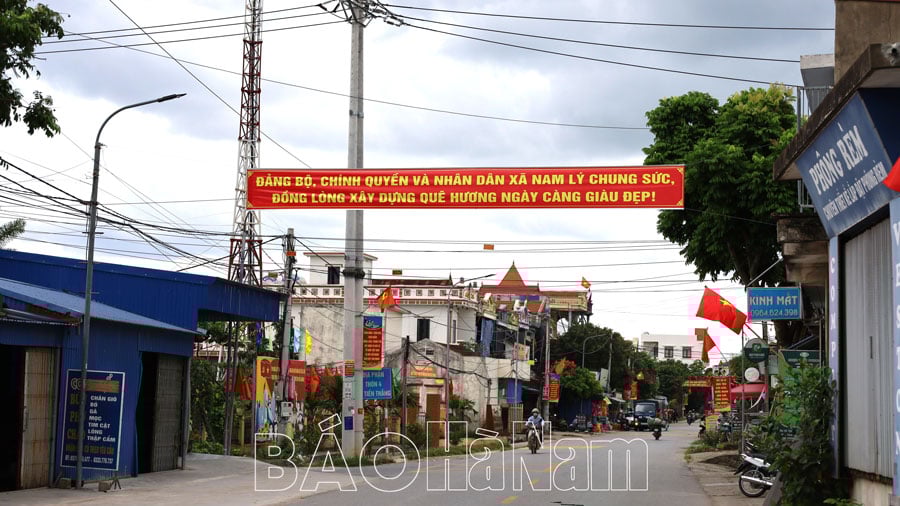 Các xã phường chỉnh trang trụ sở gắn biển tên mới chuẩn bị vận hành chính quyền địa phương 2 cấp