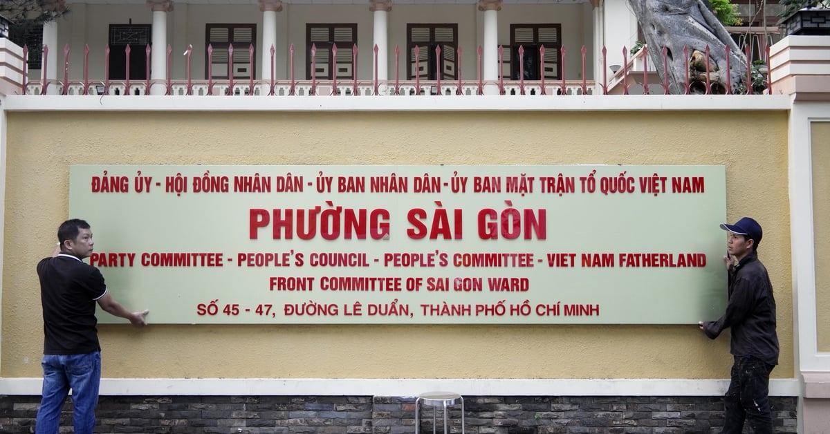 Trụ sở quận 1,TP.HCM đã đổi bảng tên thành phường Sài Gòn