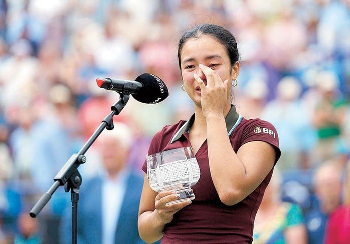 Alex Eala vuột chức vô địch WTA 250, vẫn tạo nên lịch sử cho quần vợt Philippines- Ảnh 1.