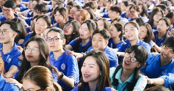 Ho Chi Minh City Youth launched the peak campaign "Green Summer"