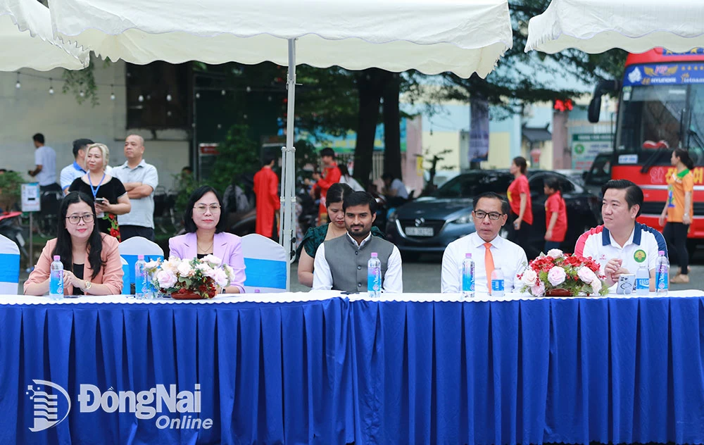 Các đại biểu tham dự chương trình. Ảnh: Huy Anh
