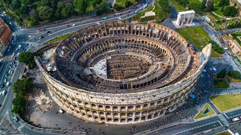 bay-thang-den-italy.jpg