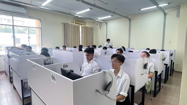 83 trường THPT học sinh được ưu tiên xét tuyển vào Trường ĐH Sư phạm TP.HCM 2025 - Ảnh 1.