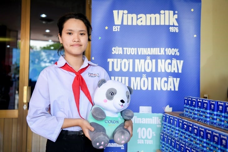 ប្រអប់ទឹកដោះគោជិត 70,000 ត្រូវបានផ្តល់ឱ្យកុមារដែលជួបការលំបាក ដោយចាប់ផ្តើម 