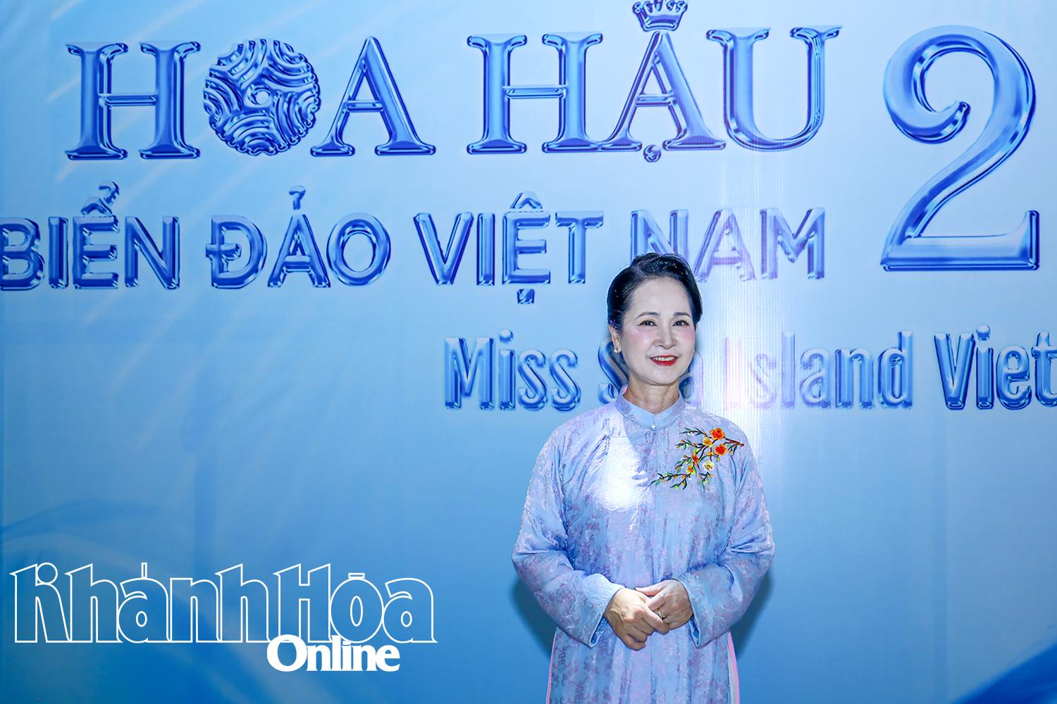 NSND Lan Hương.