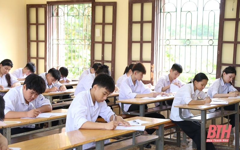 អត្រា​បេក្ខជន​ប្រឡង​អក្សរសាស្ត្រ​ប្រឡង​ចូល​ថ្នាក់​ទី​១០ សម្រាប់​វិទ្យាល័យ​រដ្ឋ​ឆ្នាំ​សិក្សា ២០២៥-២០២៦ សម្រេច​បាន ៩៩,៧១%។
