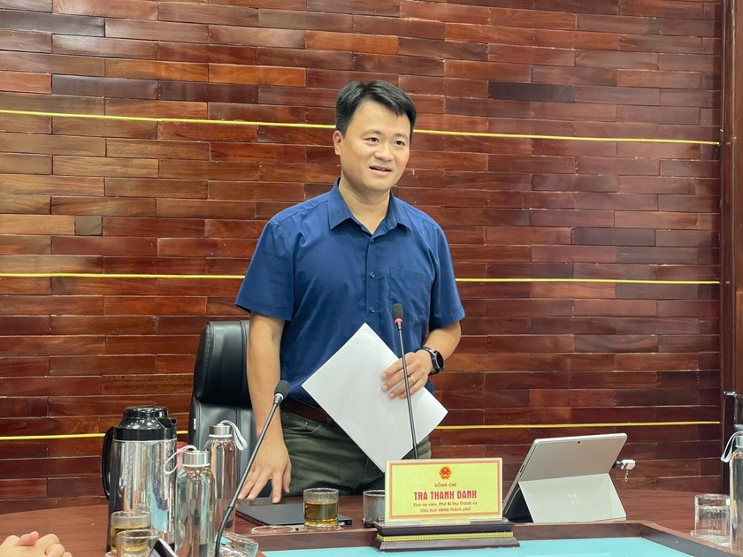 Chủ tịch UBND TP Quảng Ngãi Trà Thanh Danh phát biểu tại buổi họp báo cung cấp thông tin về dự án đập dâng hạ lưu sông Trà Khúc.