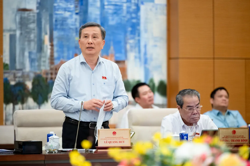ประธานคณะกรรมการวิทยาศาสตร์ เทคโนโลยี และสิ่งแวดล้อม เล กวาง ฮุย ภาพโดย: VIET CHUNG