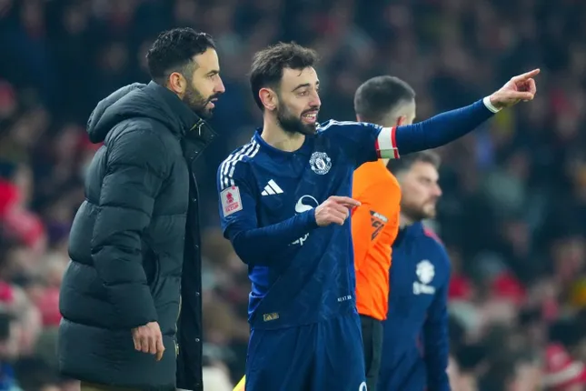 Bruno Fernandes rejette l'offre de 200 millions de livres sterling pour rester à MU photo 2