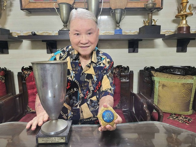 Cựu danh thủ Lê Văn Tiết - kỳ quan bóng bàn thế giới qua đời tuổi 86 - Ảnh 1.