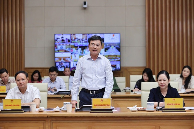 Mr. Pham Thanh Ha, Deputy Governor of the State Bank, informed about the home purchase credit package for young people under 35 years old - Photo: VGP/ NB