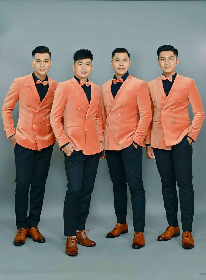 Nhóm hát Lạc Việt thu hút 1,2 triệu lượt xem trên TikTok- Ảnh 2.